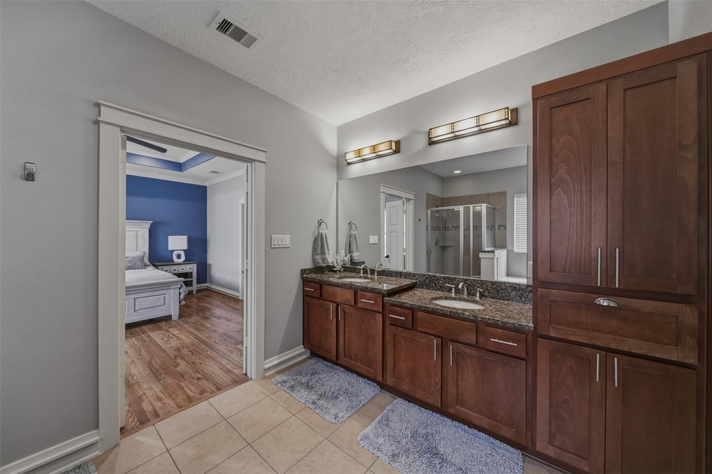 5832 Darling Street - Photo 8