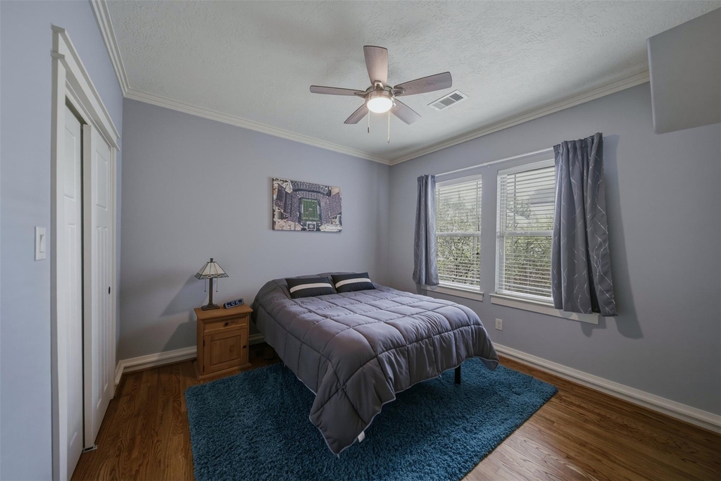 5832 Darling Street - Photo 17