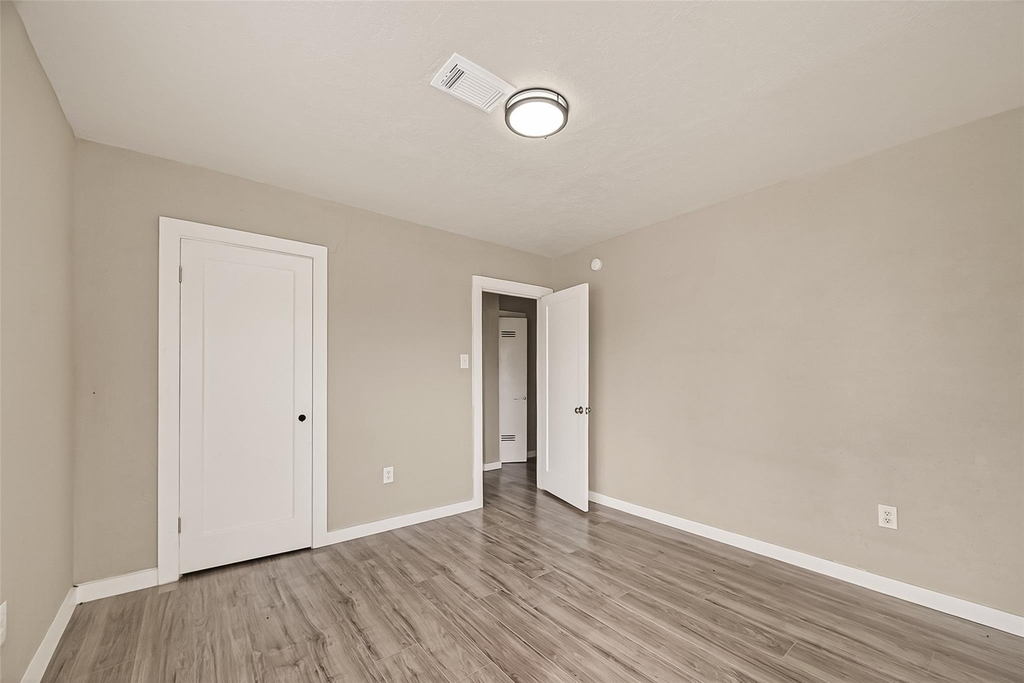 1221 Parkway Street - Photo 22