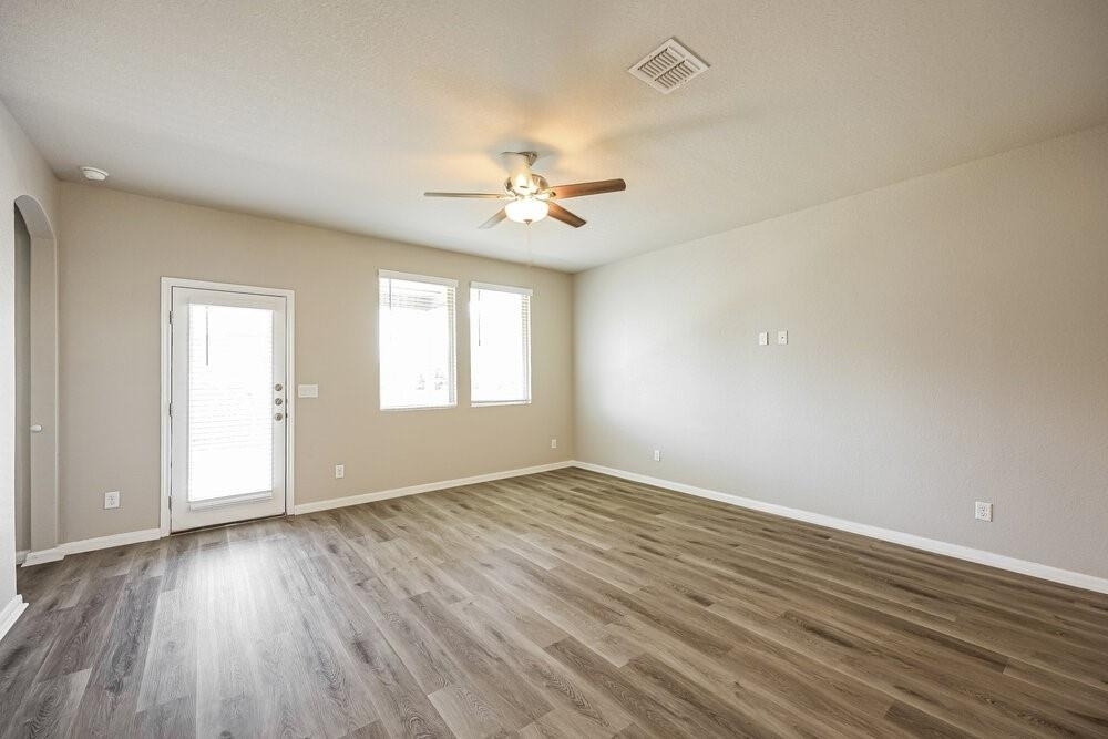 15815 Spruce River Court - Photo 2