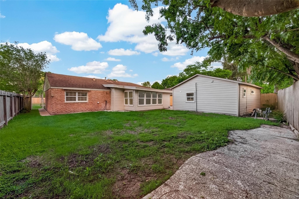 11206 Huggins Drive - Photo 23