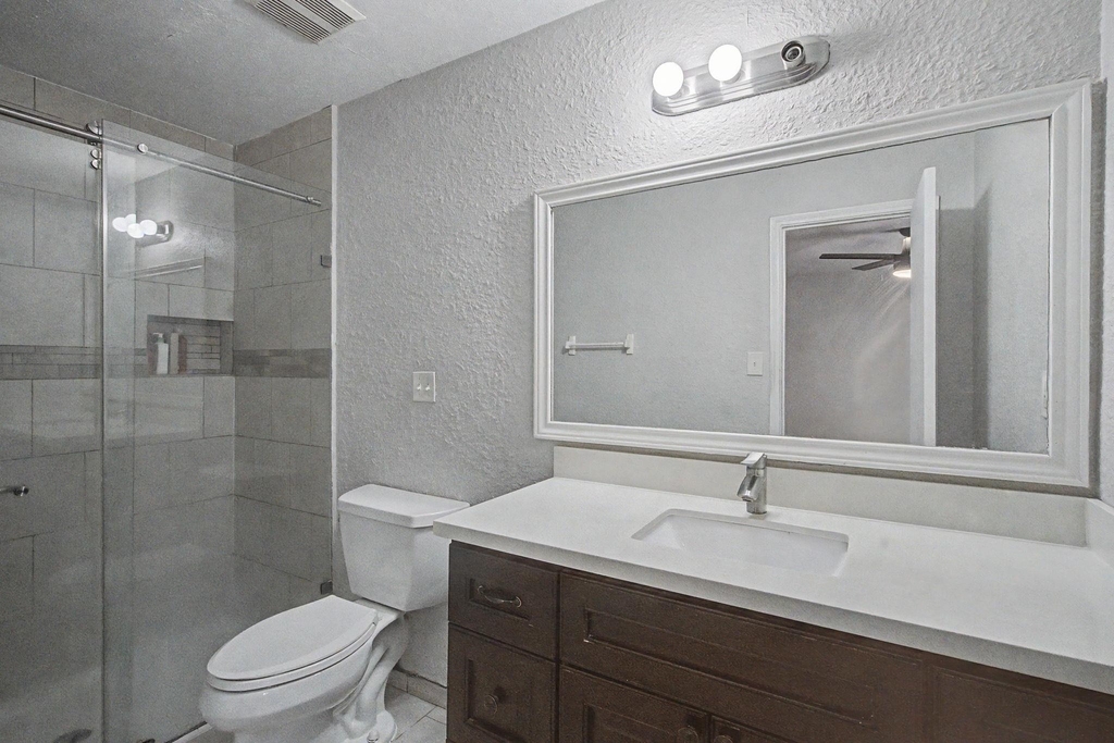 413 W Semands Avenue - Photo 11