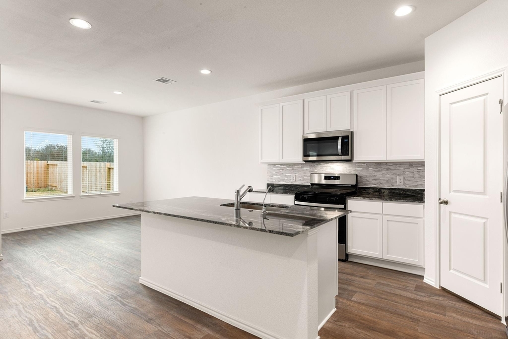 3023 Sycamore Run Lane - Photo 1