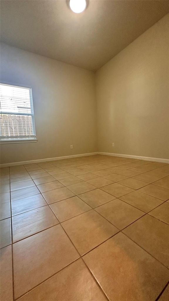 8310 Williamsdell Street - Photo 2