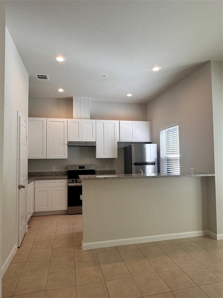 8310 Williamsdell Street - Photo 3