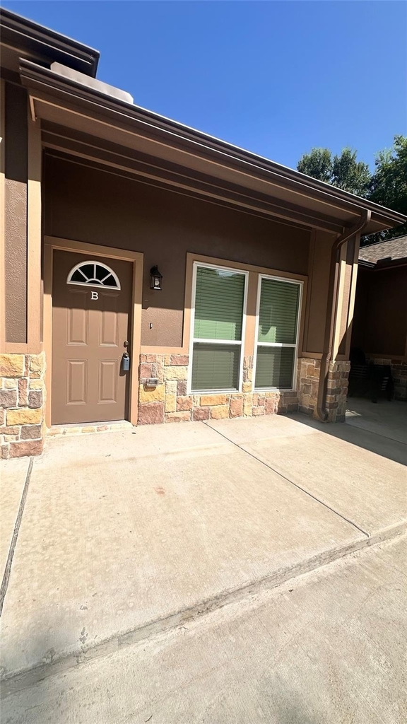 8310 Williamsdell Street - Photo 0
