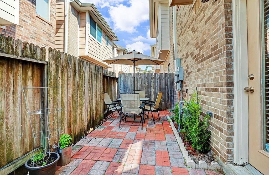 311 Bayou Street - Photo 11