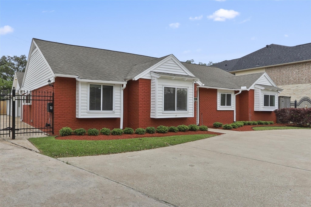 12303 Barryknoll Lane - Photo 0