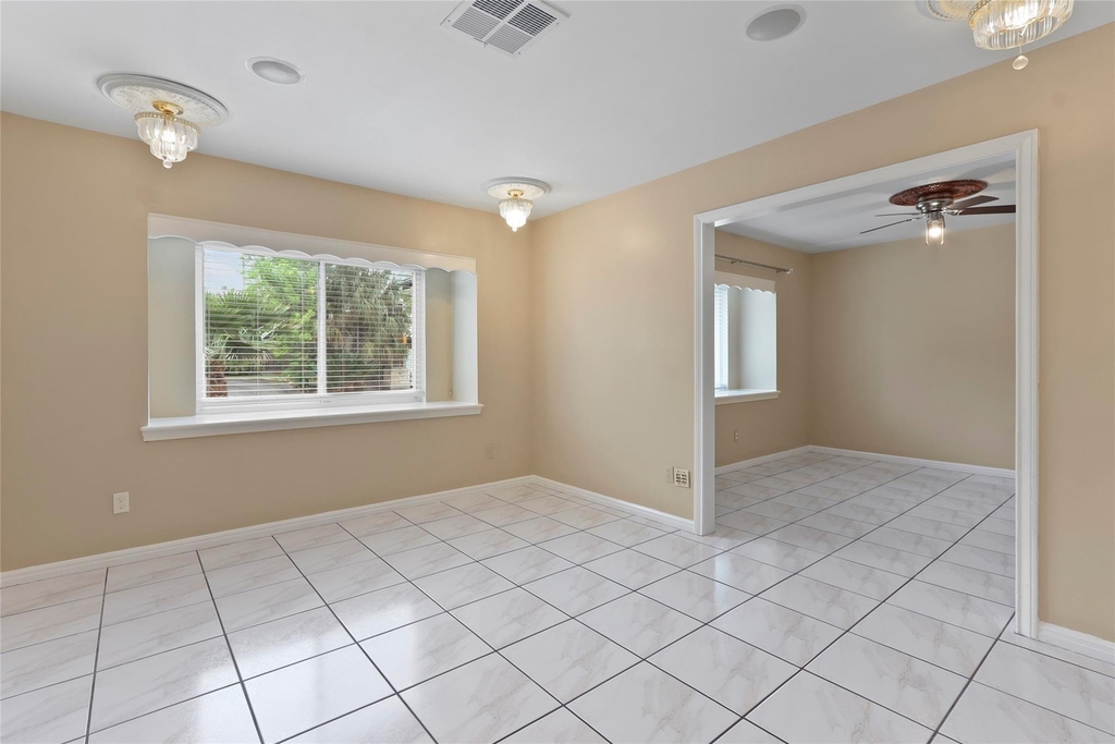 12303 Barryknoll Lane - Photo 8