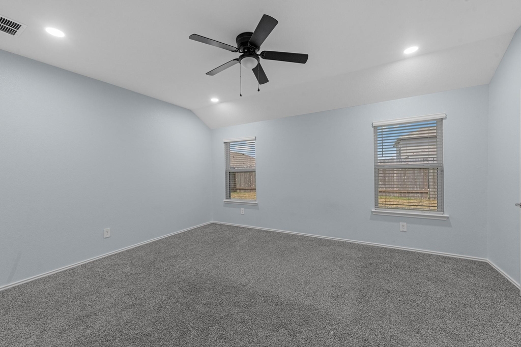 15223 Mayflower Street - Photo 12