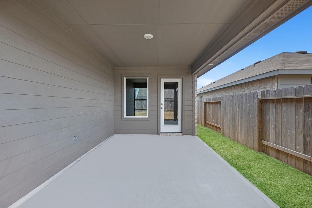 15223 Mayflower Street - Photo 28
