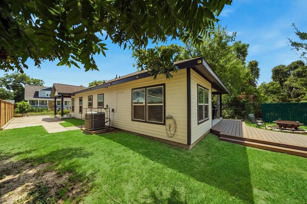 801 Wilkes Street - Photo 16