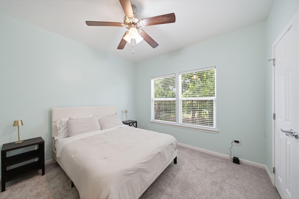 801 Wilkes Street - Photo 12