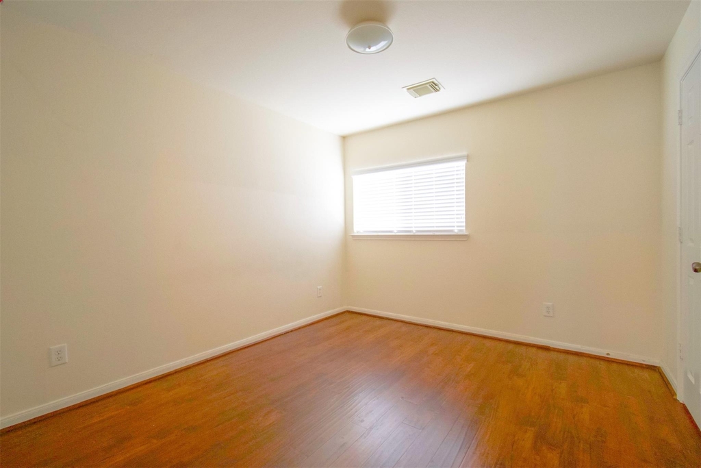 15602 Waumsley Way - Photo 32