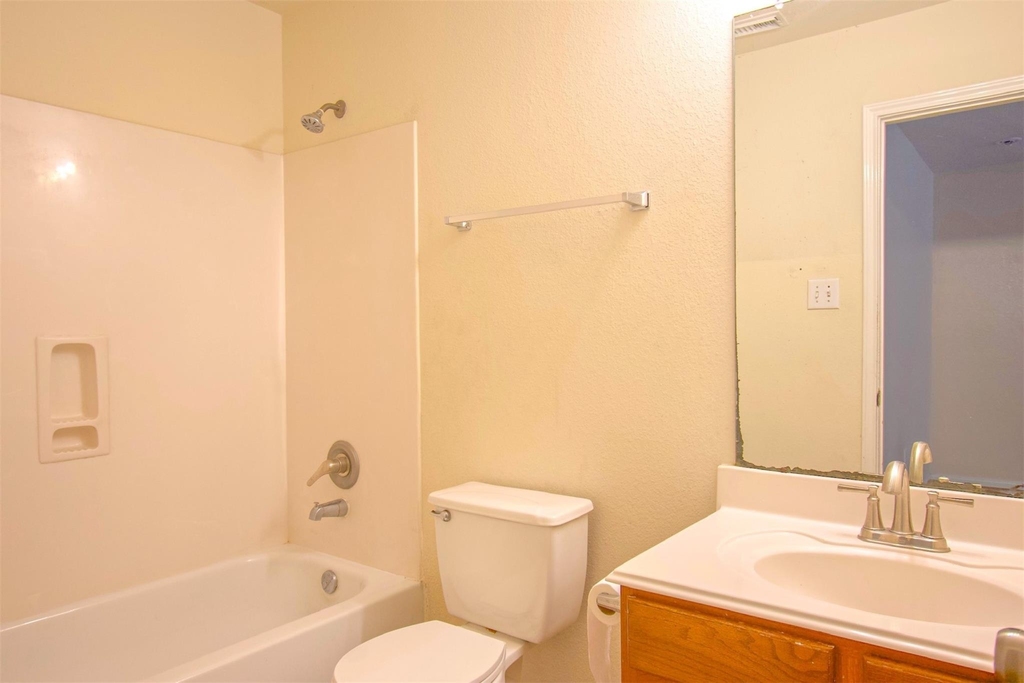 15602 Waumsley Way - Photo 29