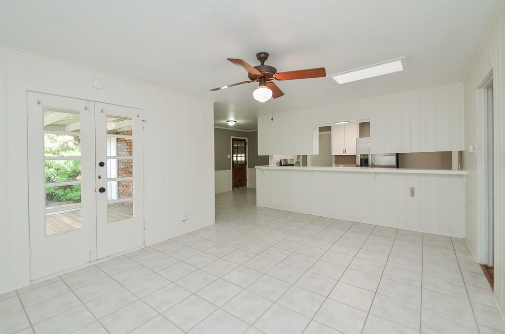9817 Cedardale Drive - Photo 8