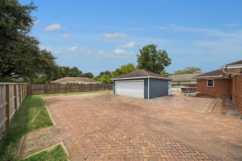 207 Eldridge Road - Photo 15