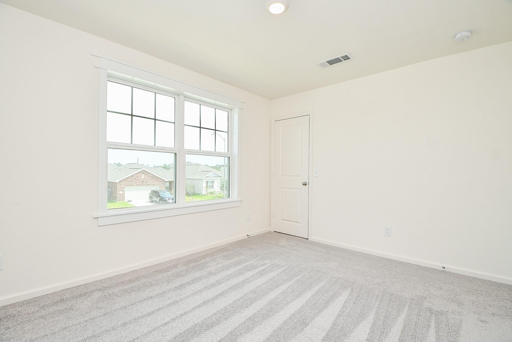 13526 Kinsman Road - Photo 22
