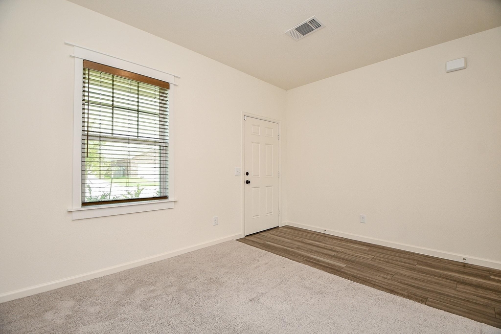 13526 Kinsman Road - Photo 1