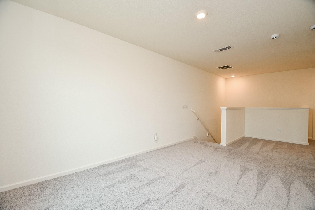 13526 Kinsman Road - Photo 15
