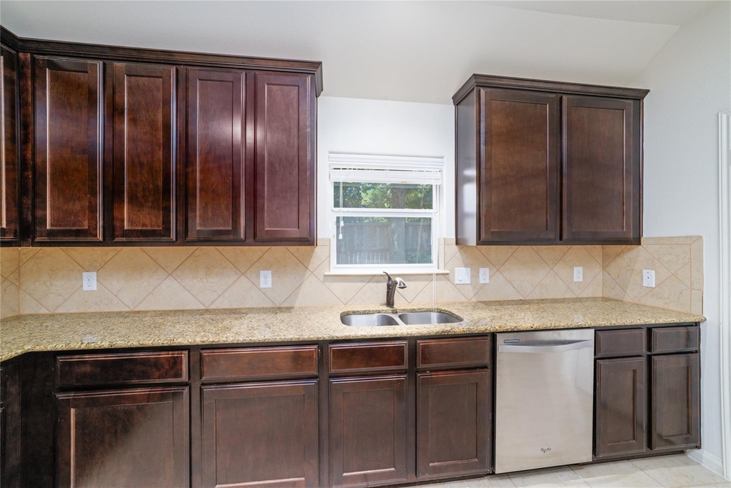 961 Wannan Lane - Photo 8