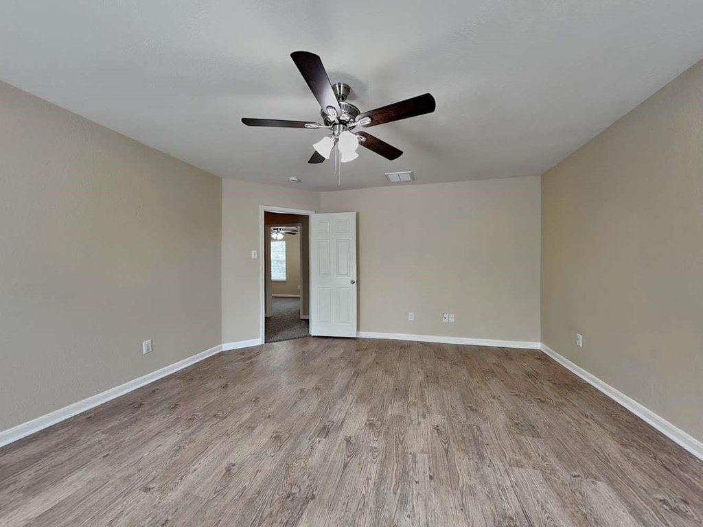13742 Clarks Fork Drive - Photo 4