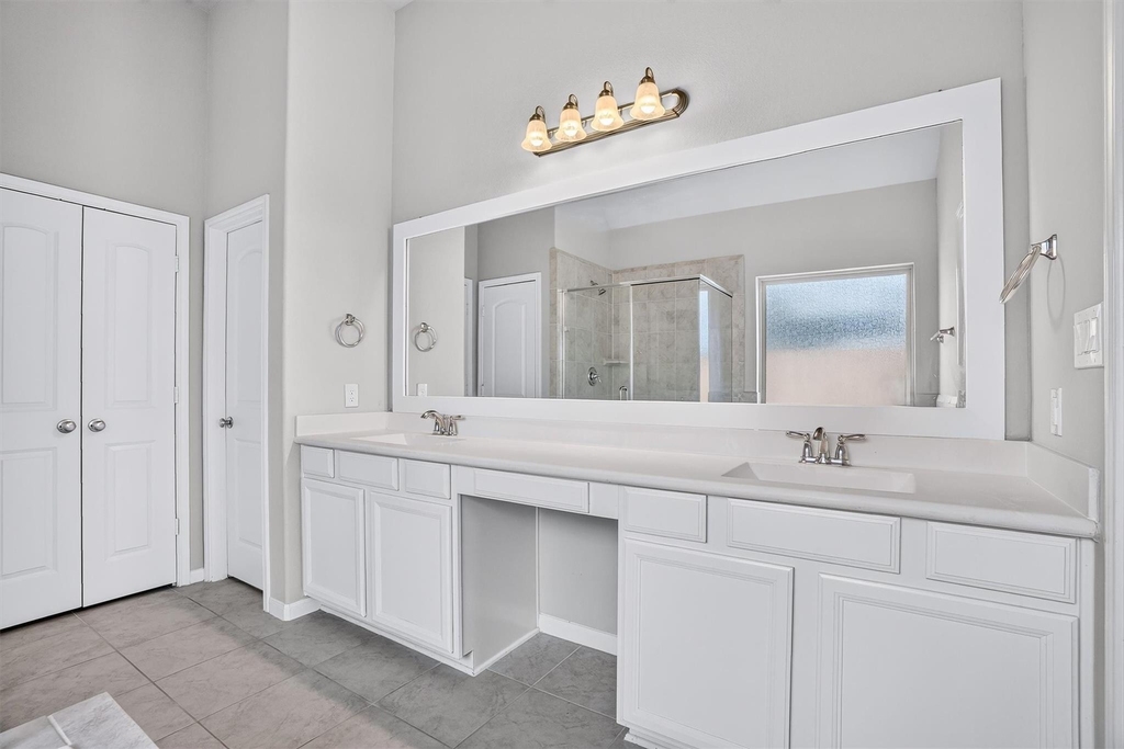 6123 Mapleton Meadow Lane - Photo 11