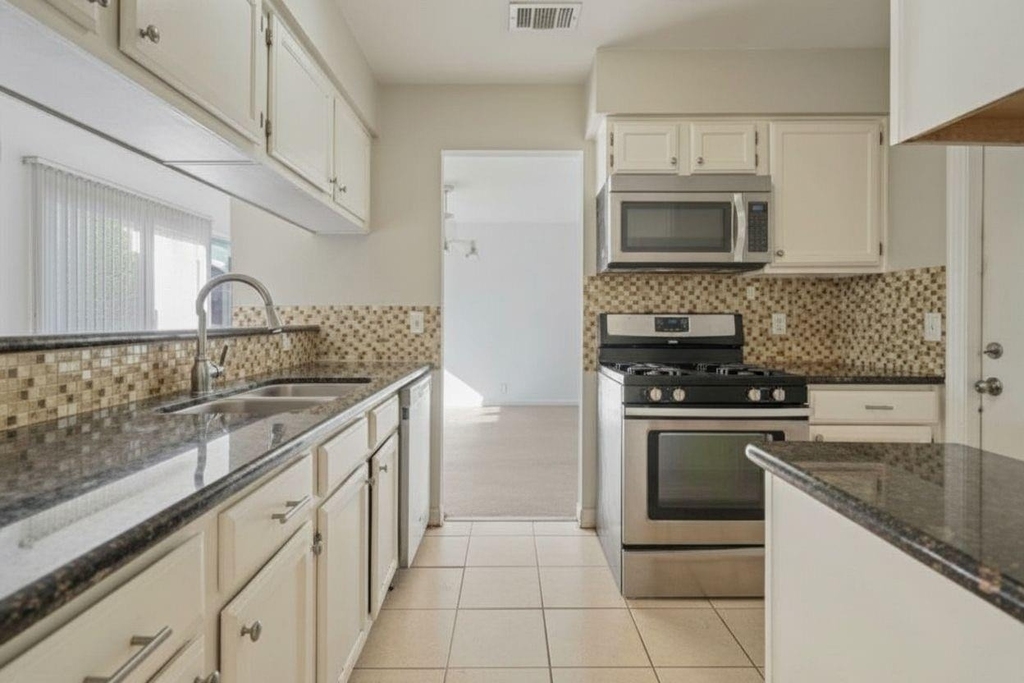 4522 Alamo Avenue - Photo 8