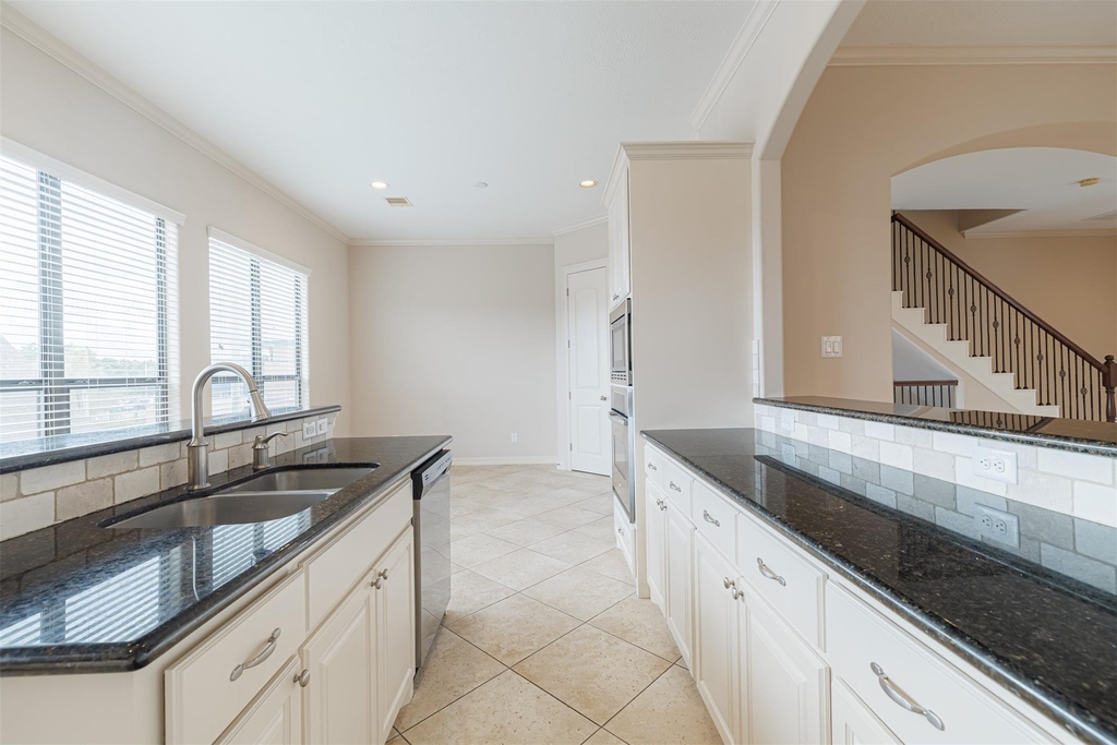 11207 Tramonto Drive - Photo 18