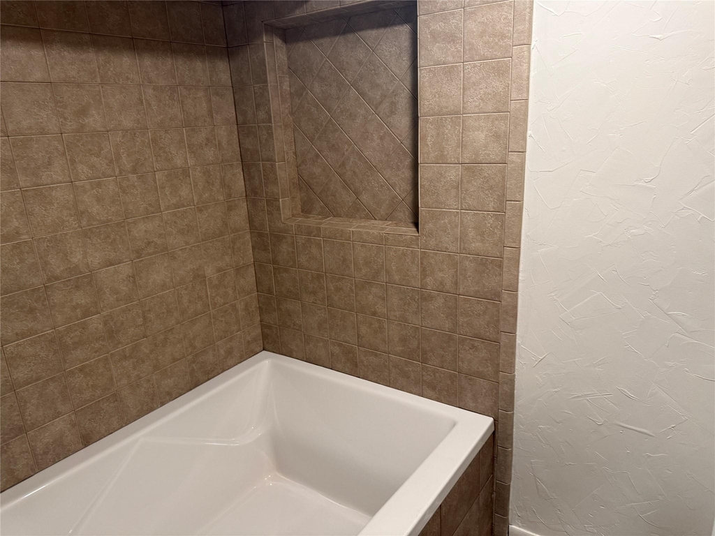 1309 Velma Street - Photo 10