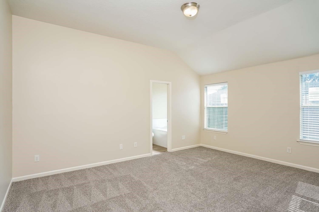 8583 Chaletford Drive - Photo 8