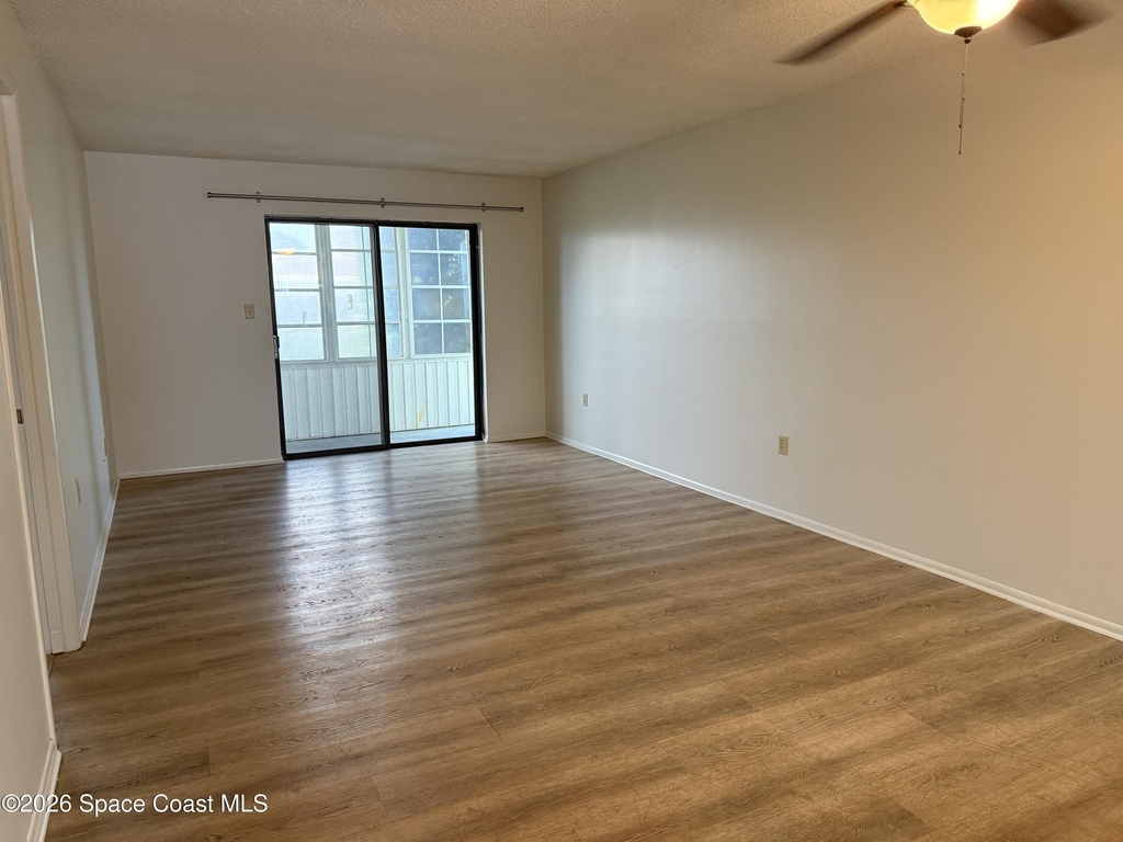 3755 S Hopkins Avenue - Photo 6