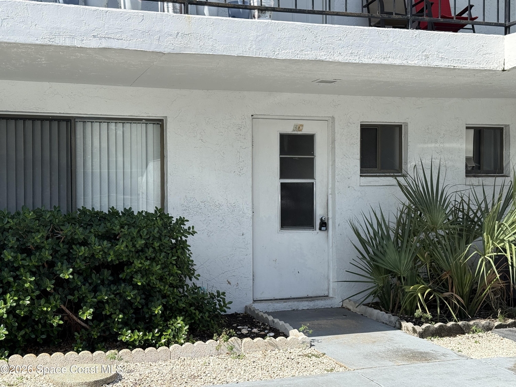 3755 S Hopkins Avenue - Photo 0