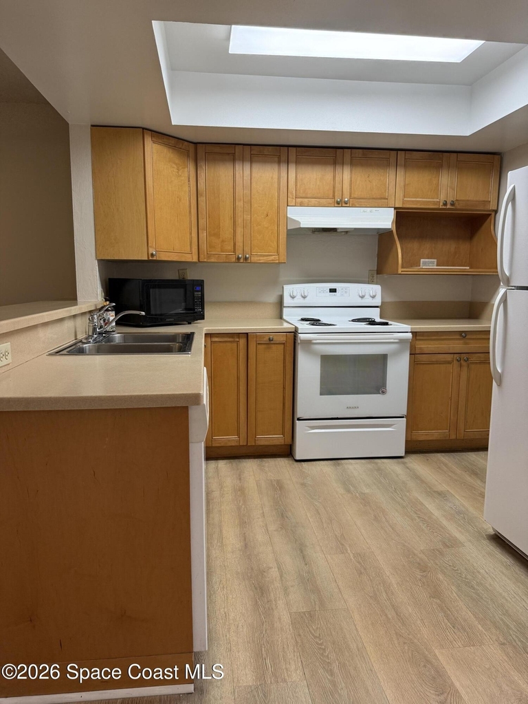 3755 S Hopkins Avenue - Photo 1
