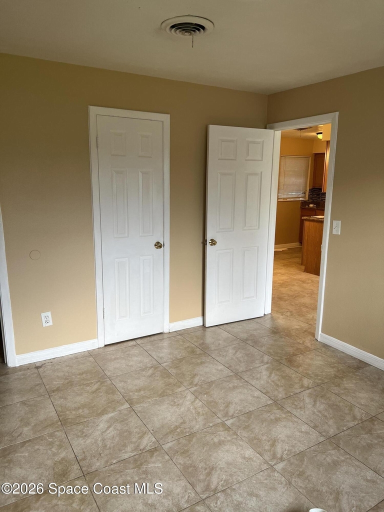 461 Amity Avenue - Photo 11