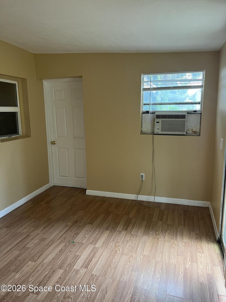 461 Amity Avenue - Photo 17