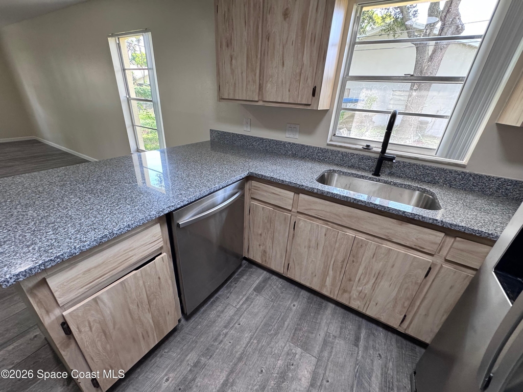 1723 Bruman Terrace - Photo 3
