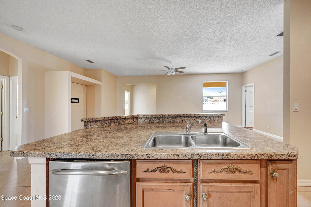 772 Del Mar Circle - Photo 10