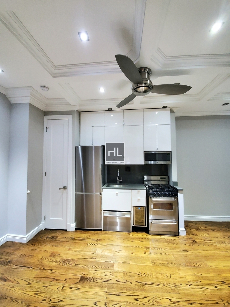 West 103rd Street - Photo 2