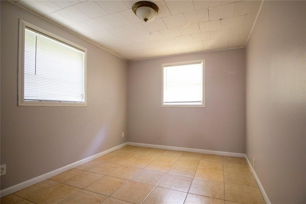 425 7th Avenue Ne - Photo 10