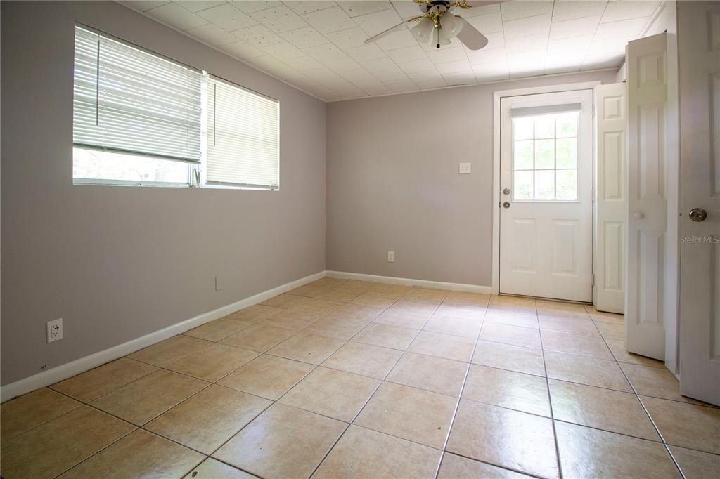 425 7th Avenue Ne - Photo 5