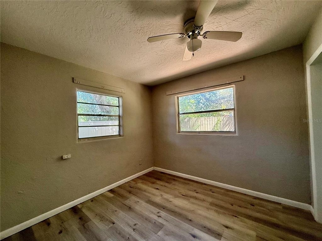 808 Palm Bluff Street - Photo 5