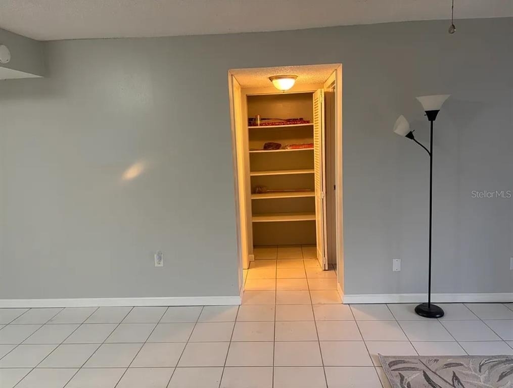 810 Oakgrove Drive - Photo 4