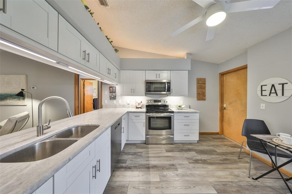 3818 Biscay Place - Photo 13