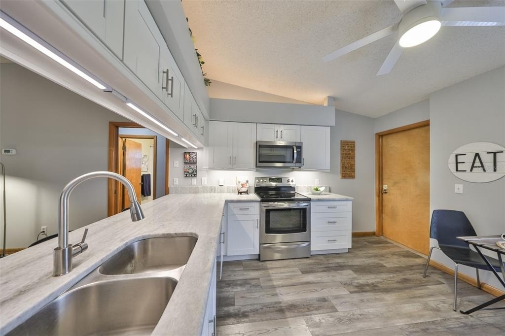 3818 Biscay Place - Photo 12
