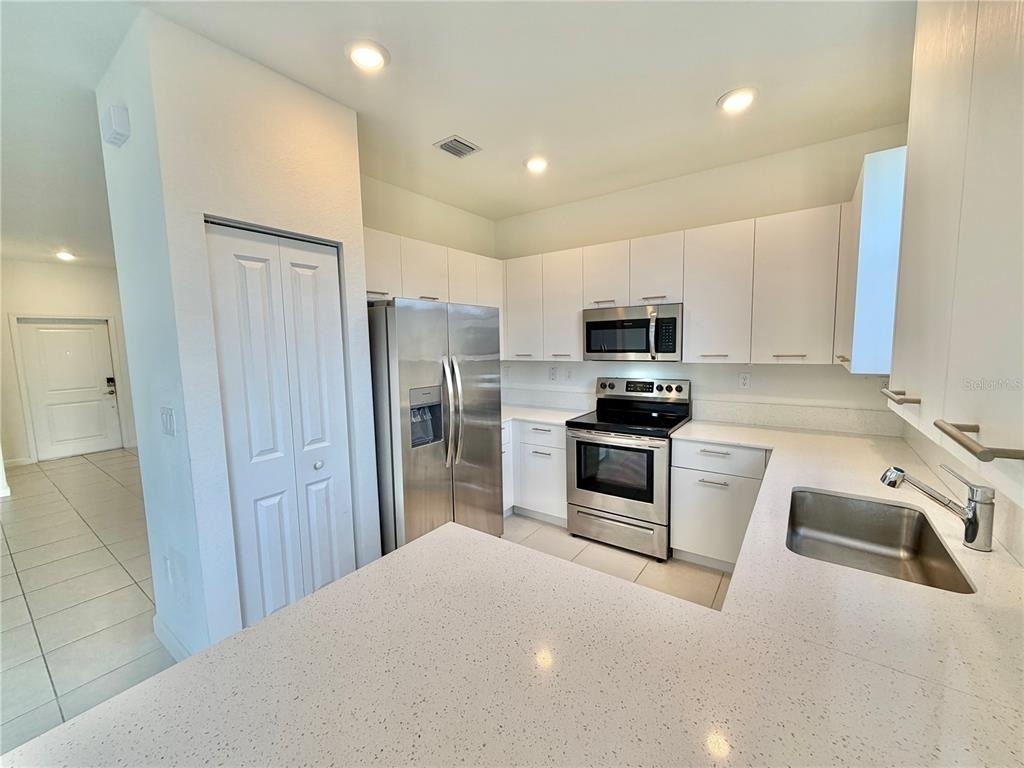 12621 Nw 23rd Place - Photo 7