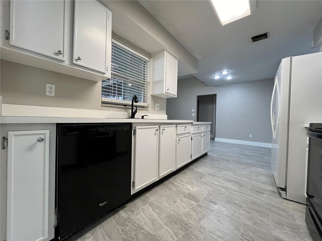 12908 Leadwood Drive - Photo 16