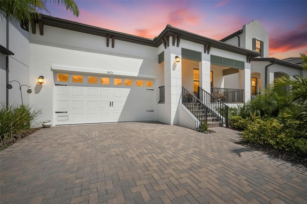 1071 Seagrape Drive - Photo 0