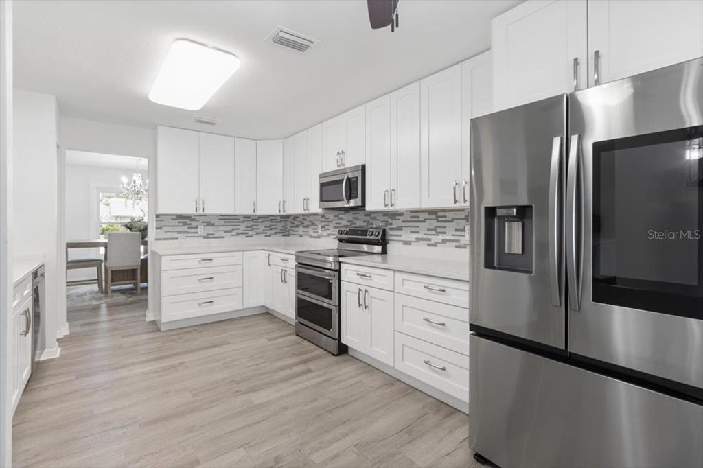 4102 W Bank Avenue - Photo 5