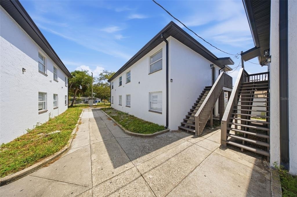 5608 S Manhattan Avenue - Photo 17